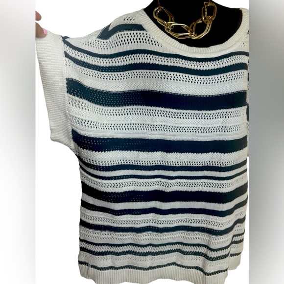 Brand: Lane Bryant, Striped Knit Blouse, Size 22/24 - Picture 5 of 13